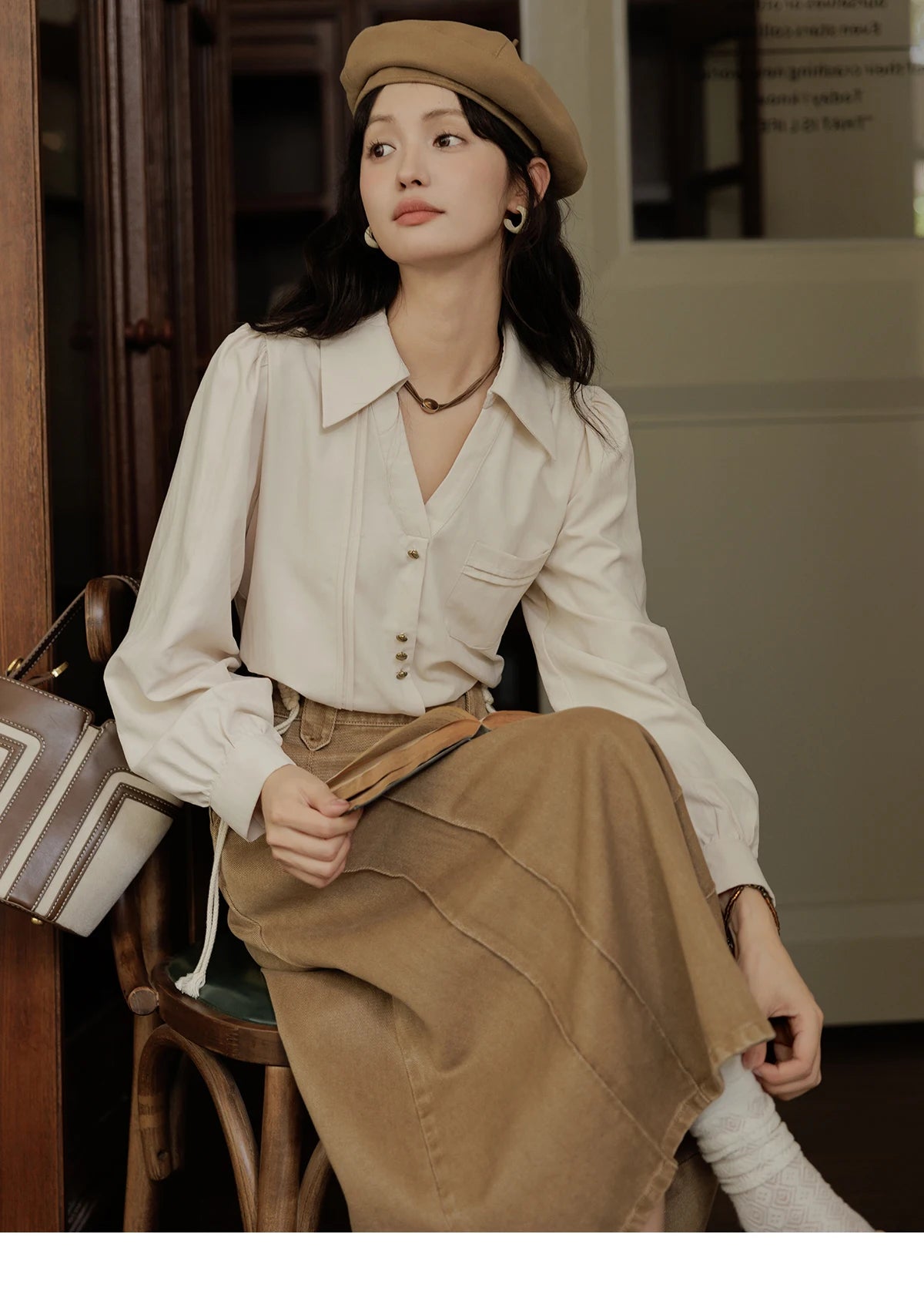 MISHOW Women's Long Sleeved Shirt 2024 Autumn French Minimalist Lapel V Neck Commuter Shirt Retro Button Office Lady MXD43C0306