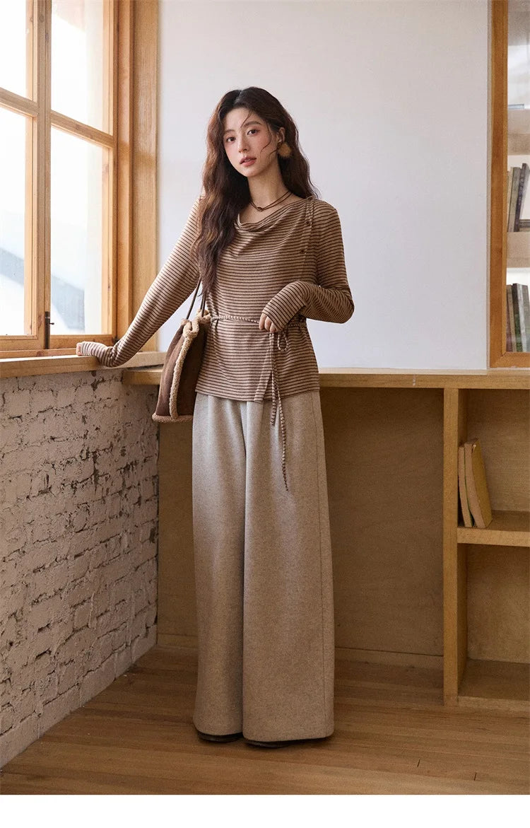 MISHOW  Women's Winter Pants 2025 Retro Trousers with Three-dimensional Pleats Pants Pocket Decoration Wide Leg Pants MXE90K1129