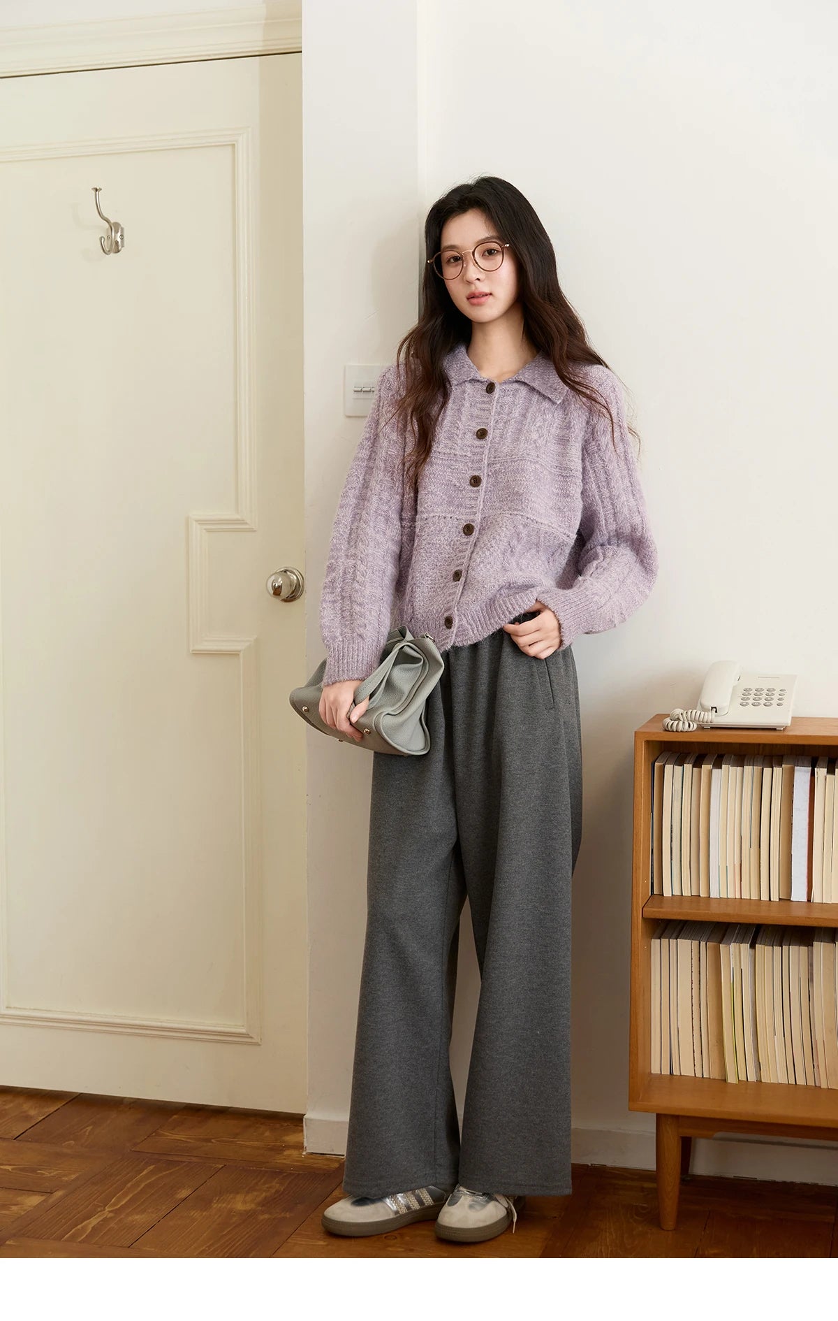 MISHOW Knitted Cardigan Women 2025 Autumn Winter Simple Turn-down Collar Loose Comfortable Single-breasted Sweater MXE48Z2611