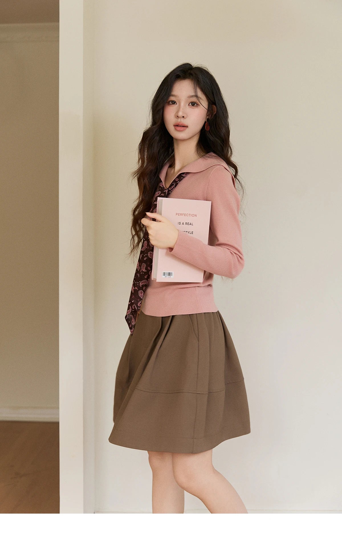 MISHOW Women's Pink V-neck Knitted Top 2026 Spring Polo Neck Detachable Paisley Scarf Thin Tops Casual Slim Sweater MXF108Z1032