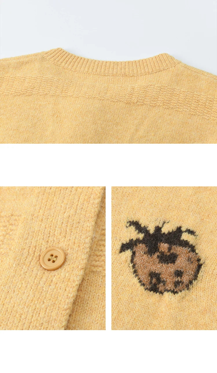 MISHOW Cardigan Women 2025 Autumn Winter Fashion Fuuny Pineapple Jacquard Round Neck Single-breasted Sweater Woman MXE87Z2752