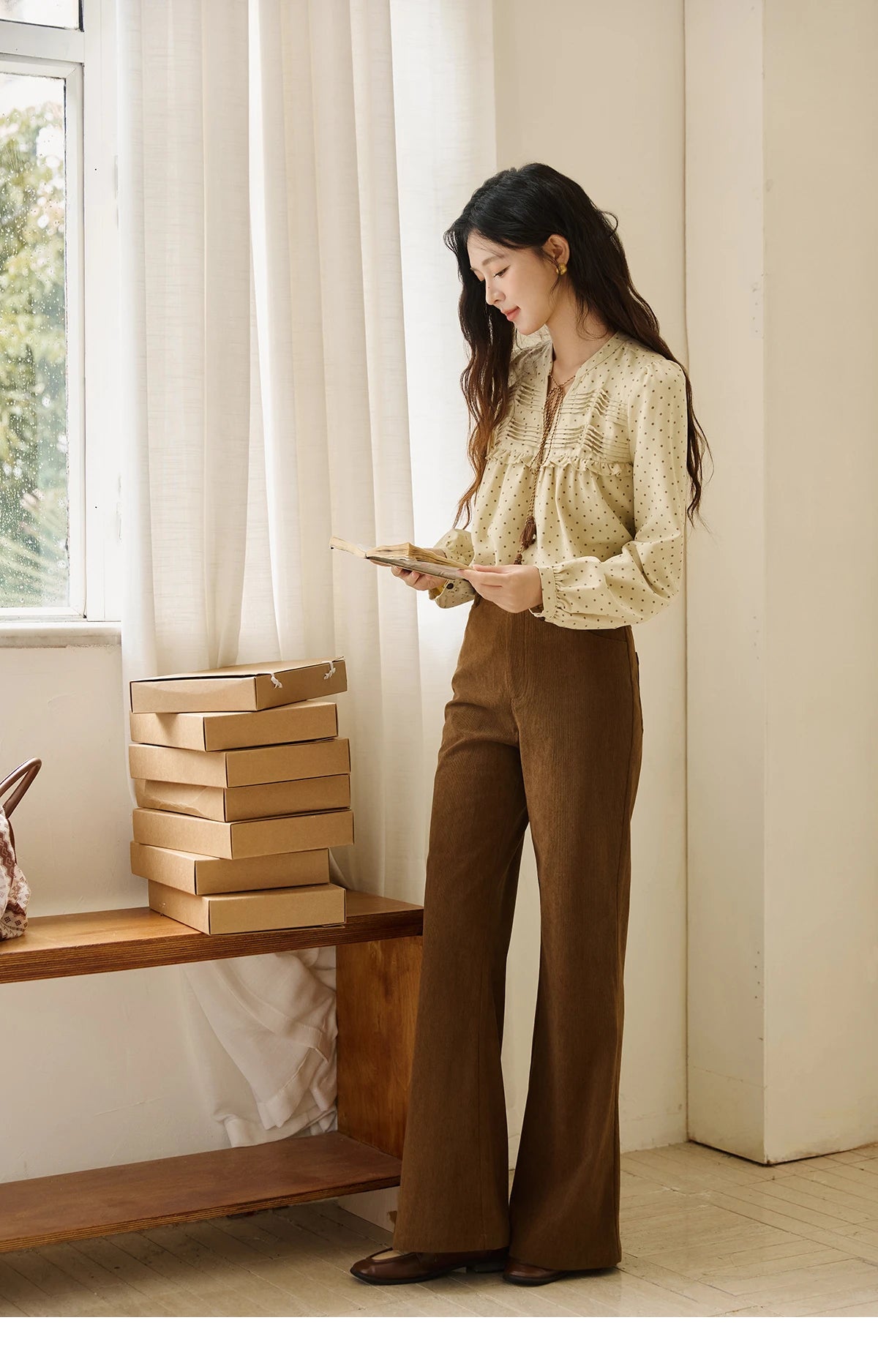 MISHOW Women's Polka Dot Ruffled Shirt 2025 Autumn Vintage Tie Tassel Round Neck Long-Sleeve Top Loose Casual Blouse MXE45X2477