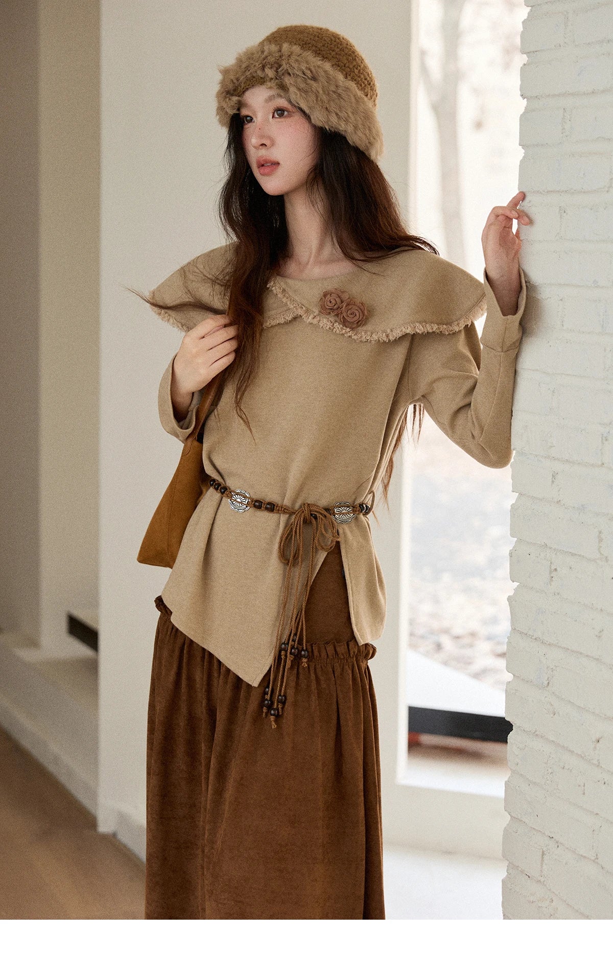 MISHOW  Women's Long-sleeved Tops 2025 Winter Retro Brown Three-dimensional Flower Decoration Round Neck Knitted Tops MXE51Z2593