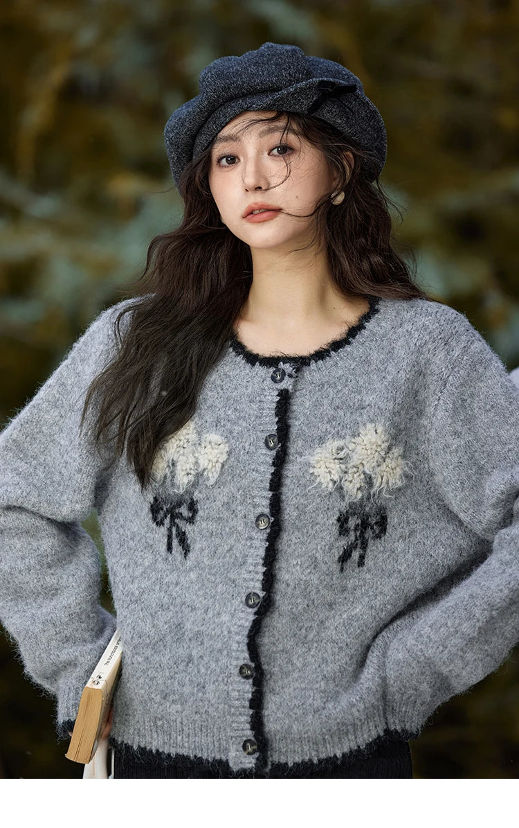 MISHOW Wool Blend Knitted Cardigan Pure Bouquet Embroidery Sweater Women Color Clash Design Soft Warm Regular Fit Top MXD54Z0951