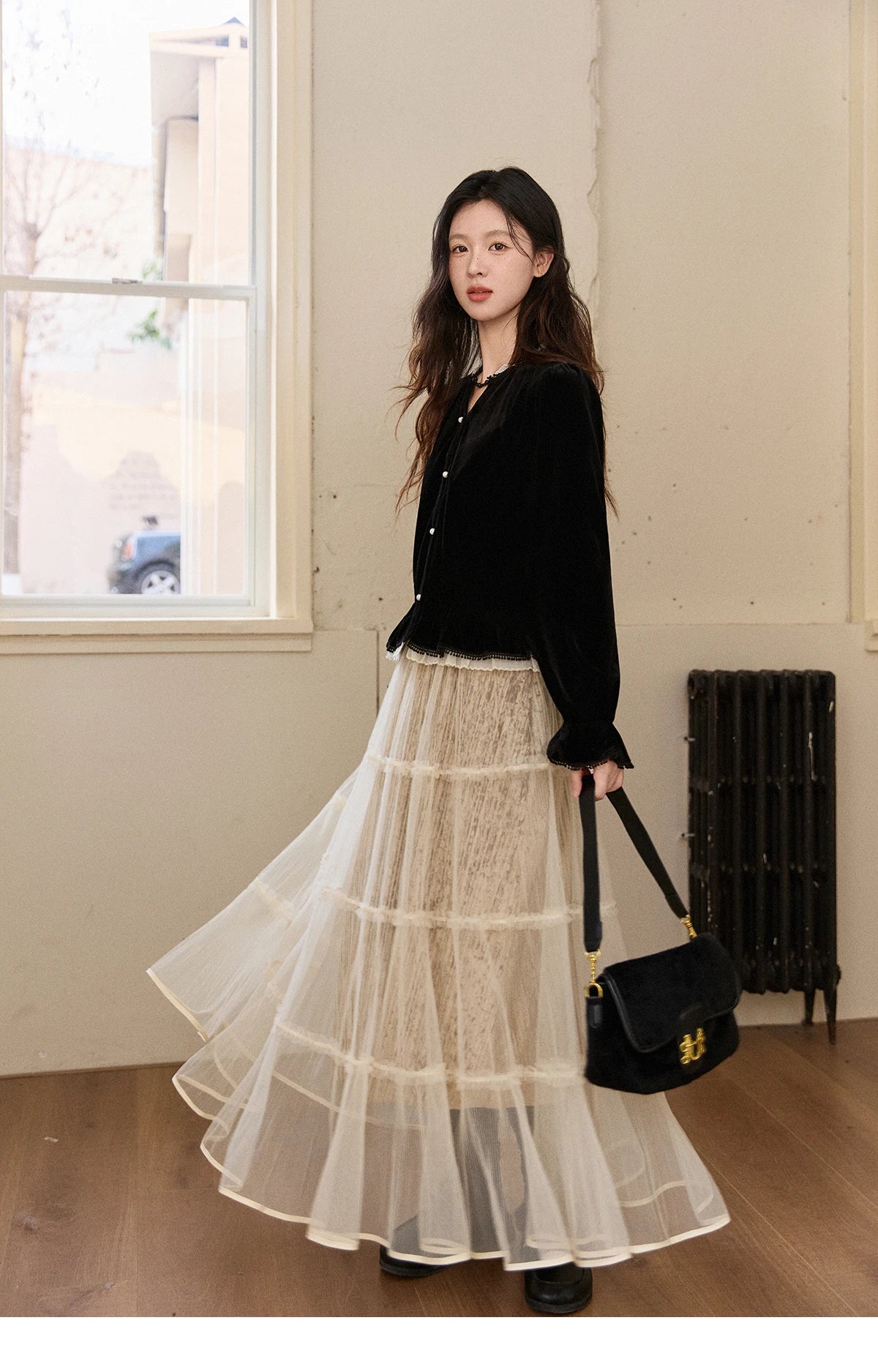 MISHOW Women's Black Velvet Shirts 2025 Winter Retro Splicing Lace Tops Ruffle Hem Pearl Button Puff Sleeve Shirt MXE94X2516