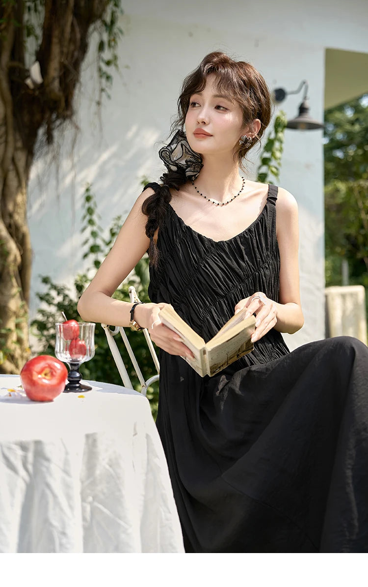 MISHOW French Retro Pleated Upper Suspender Dress for Women 2024 Summer Vacation Sleeveless Solid Mid Length Dresses MXD26L1939