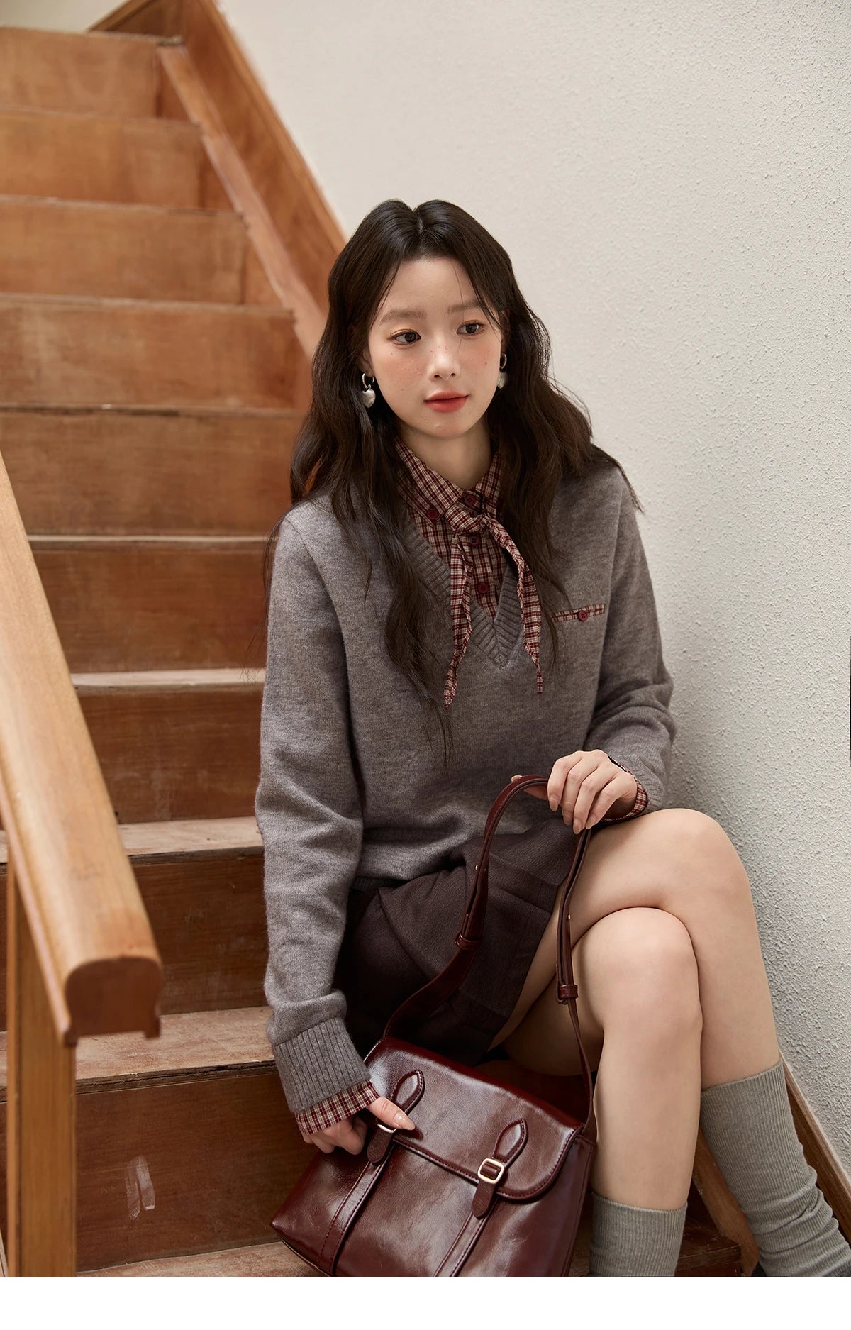 MISHOW Fake Two-piece Knitted Sweater for Women 2025 Winter Plaid Turn-down Collar Splicing Detachable Scarf Sweater MXE89Z2605