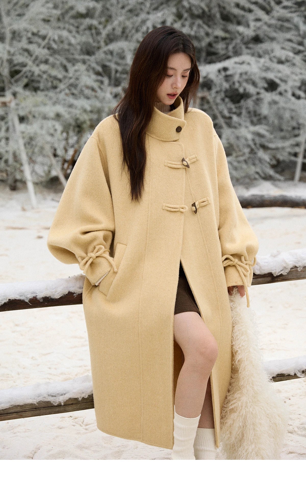 MISHOW Women's Long Coats 2025 Winter Yellow Double-faced 100% Wool Coat Windproof Lantern Sleeve Turtleneck Coat MXE51W0902
