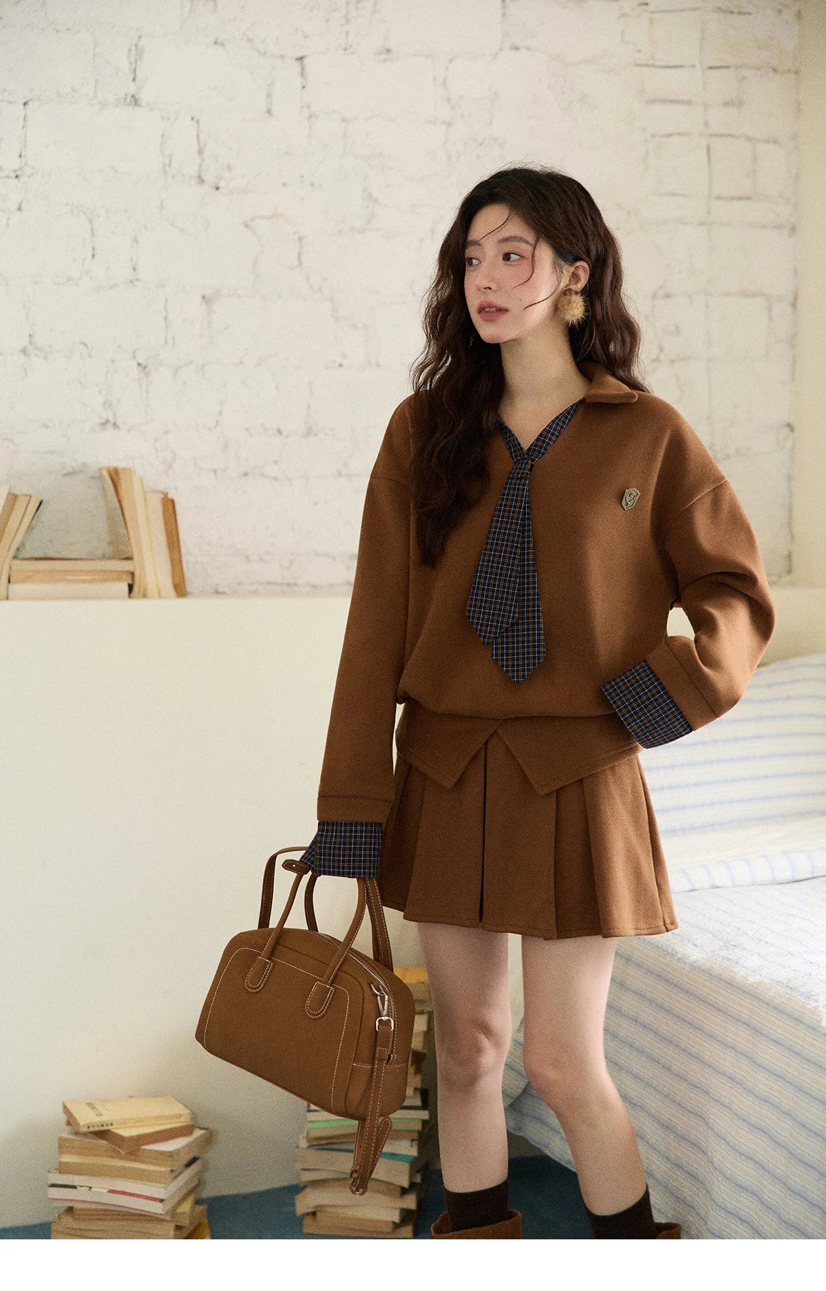 MISHOW Woman Skirt Suit 2025 Winter College Style Fake 2-piece Spliced Sweatshirt Pleated Skirt Casual Woman Sets MXE86T1447