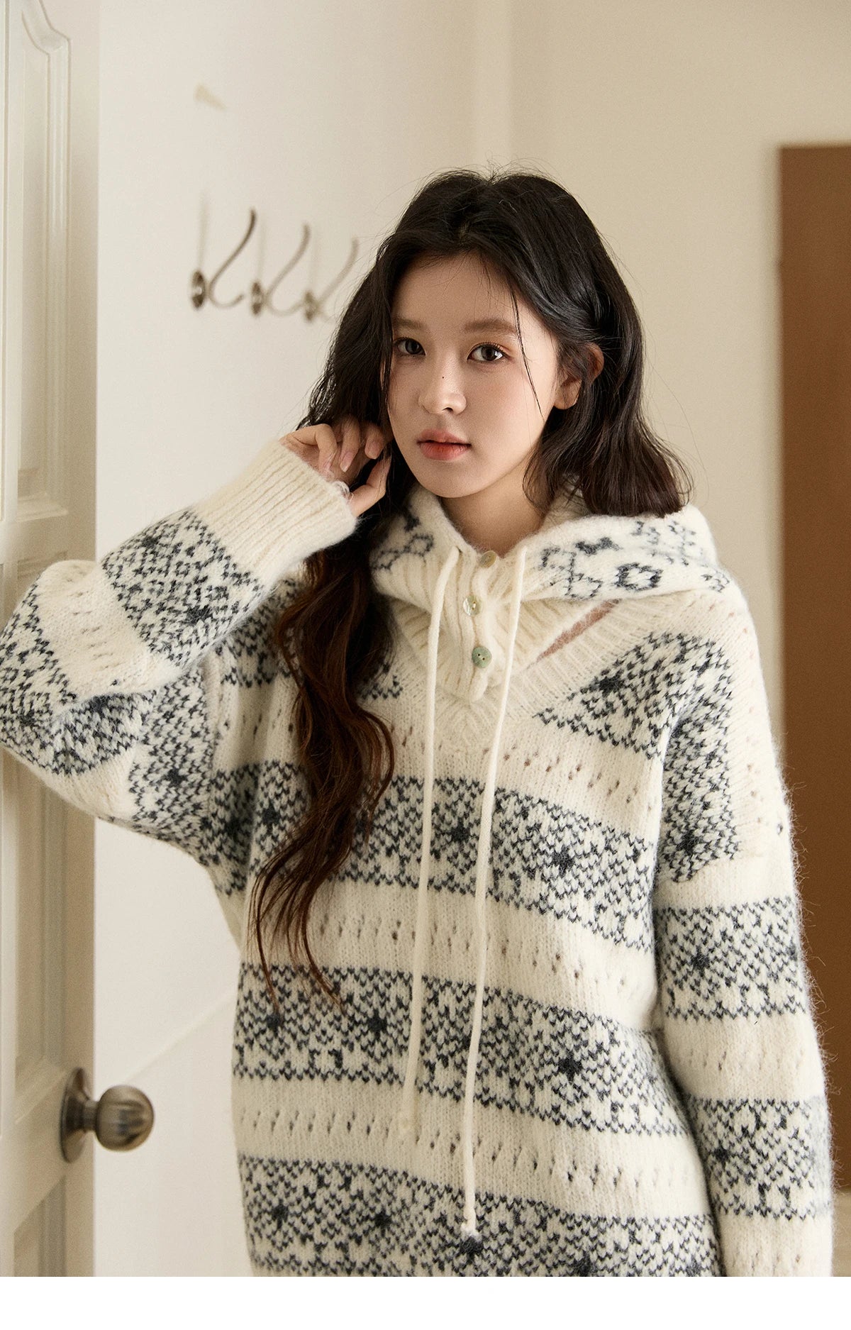 MISHOW Women's Fair Isle Knitted Sweater 2025 Winter V-neck Wool Blend Casual Tops Removable Hood Warm Loose Sweaters MXE94Z2979