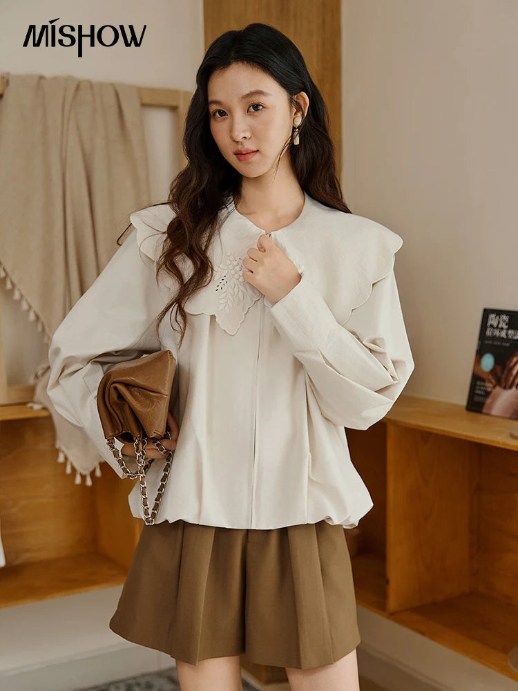 MISHOW Women's Wheat Sprout Embroidery Coat Autumn 2025 Beige Doll Collar Hem Folded Short Coats Loose Zipper Jackets MXE45W0860