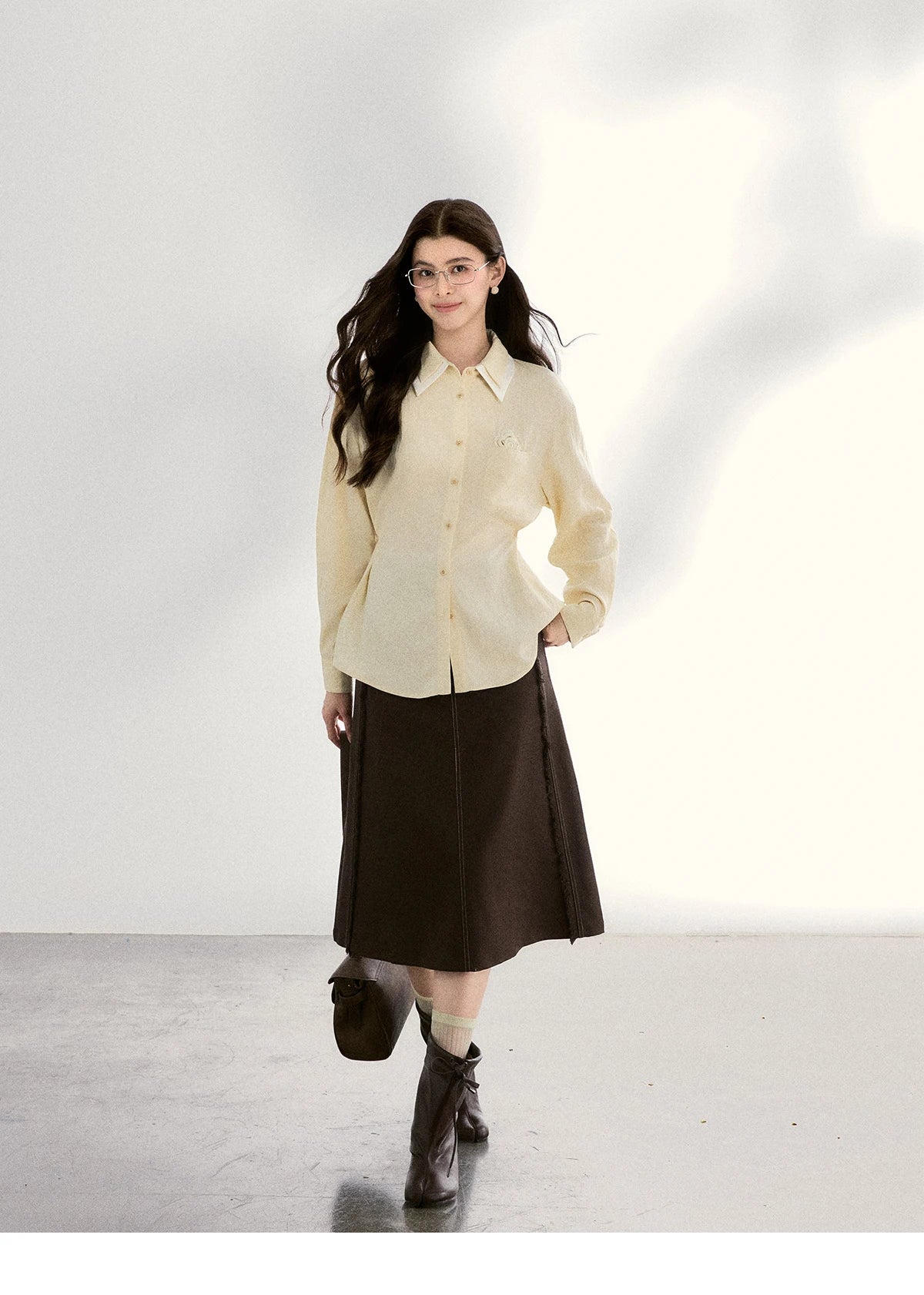 MISHOW Women's Contrast Trim Lapel Collar Shirts 2026 Spring Floral Embroidery Pocket Decor Button Waist Casual Shirt MXF13C2440