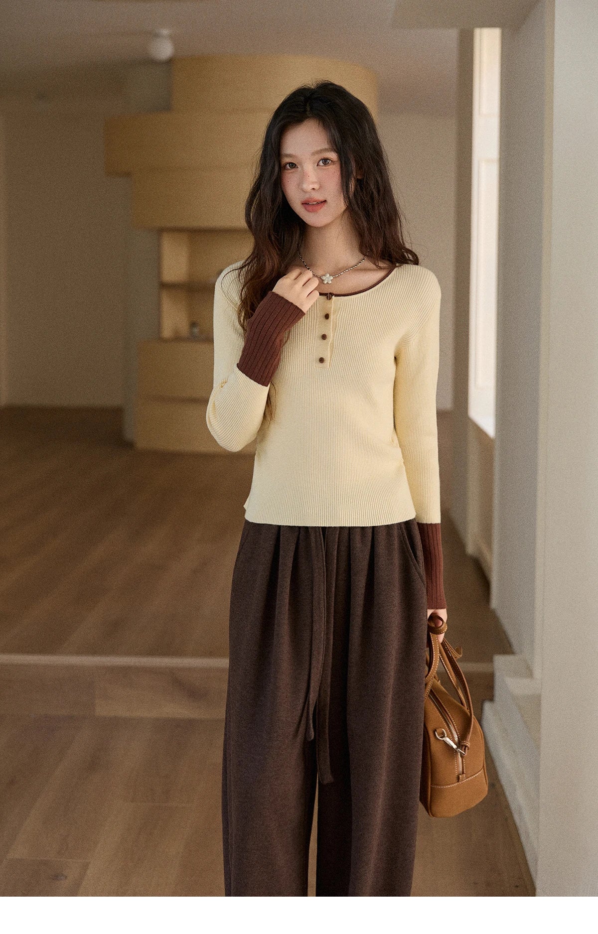 MISHOW Long Sleeves Sweater Women 2025 Winter New Retro Contrast Color Crew Neck Knit Top Comfortable Slim Sweater MXE89Z2639