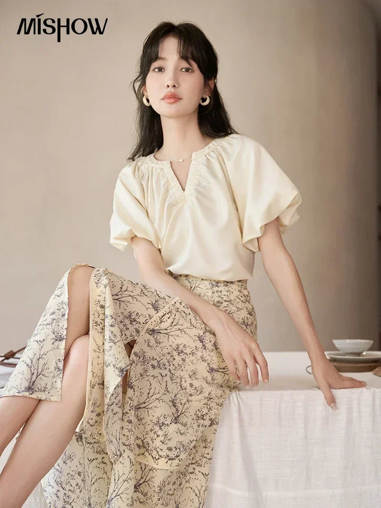 MISHOW Women's Blouses 2023 Summer French Elegant Solid V-Neck Short Sleeve Pullover LOOSE female Puff Sleeve Tops MXC38X0043