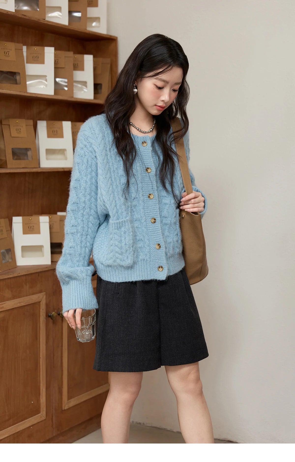 MISHOW Cardigan Women 2025 Autumn Winter Fashion Light Blue Retro Crew Neck Knitted Sweater Casual Loose  Pocket Top MXE49Z2614