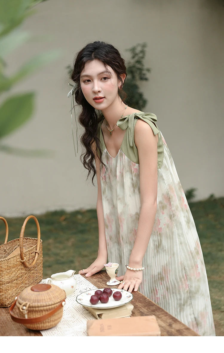 MISHOW French Lazy Suspender Floral Chiffon Dress 2024 Summer Fairy Seaside Vacation Dress V Neck A-LINE Dresses MXD28L1862