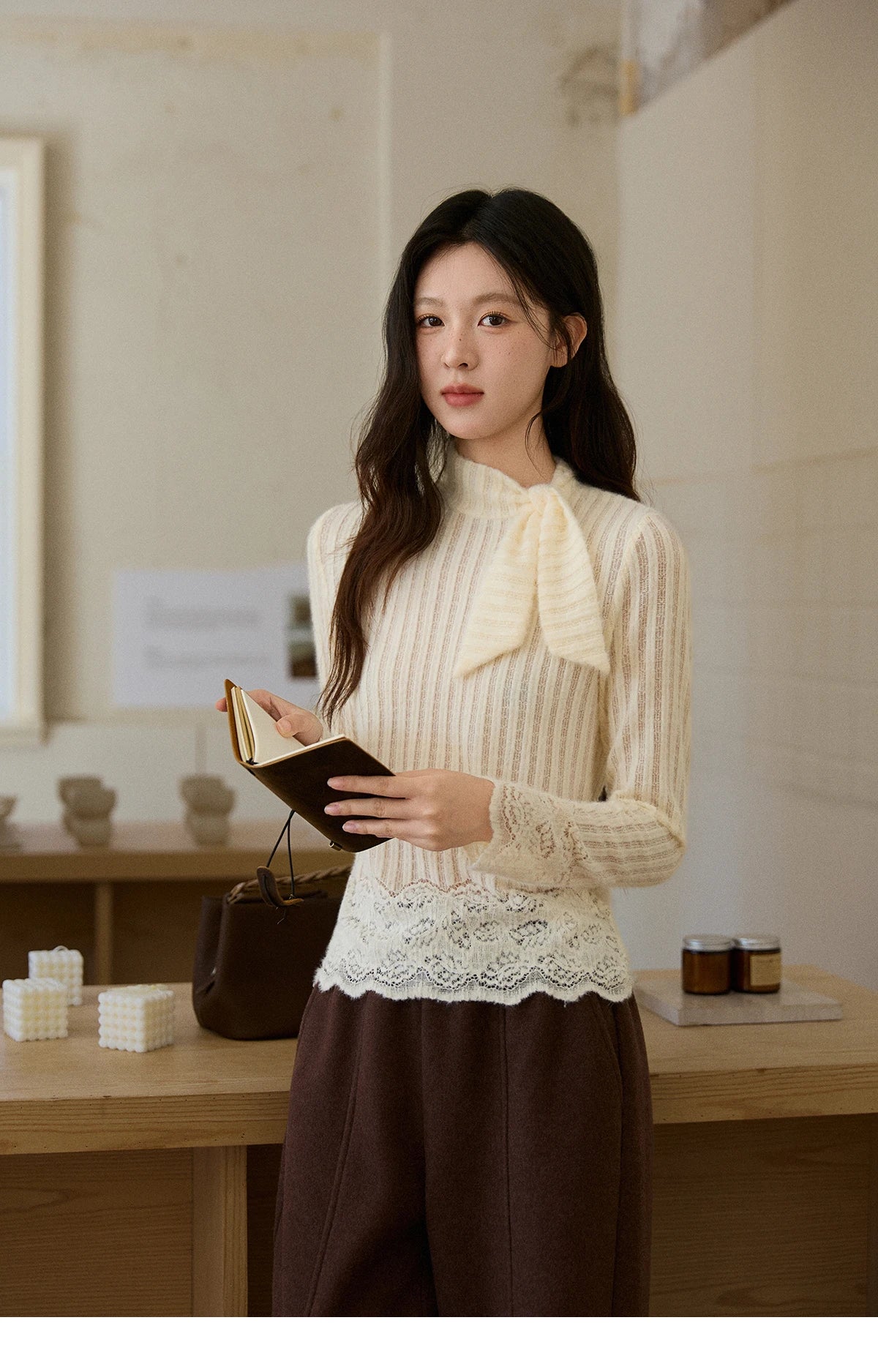 MISHOW French Lace-up Bottom Tops Women Autumn Winter 2025 Korean Vertical Stripe Knitted Top Thickened Interior Tops MXE92Z2797