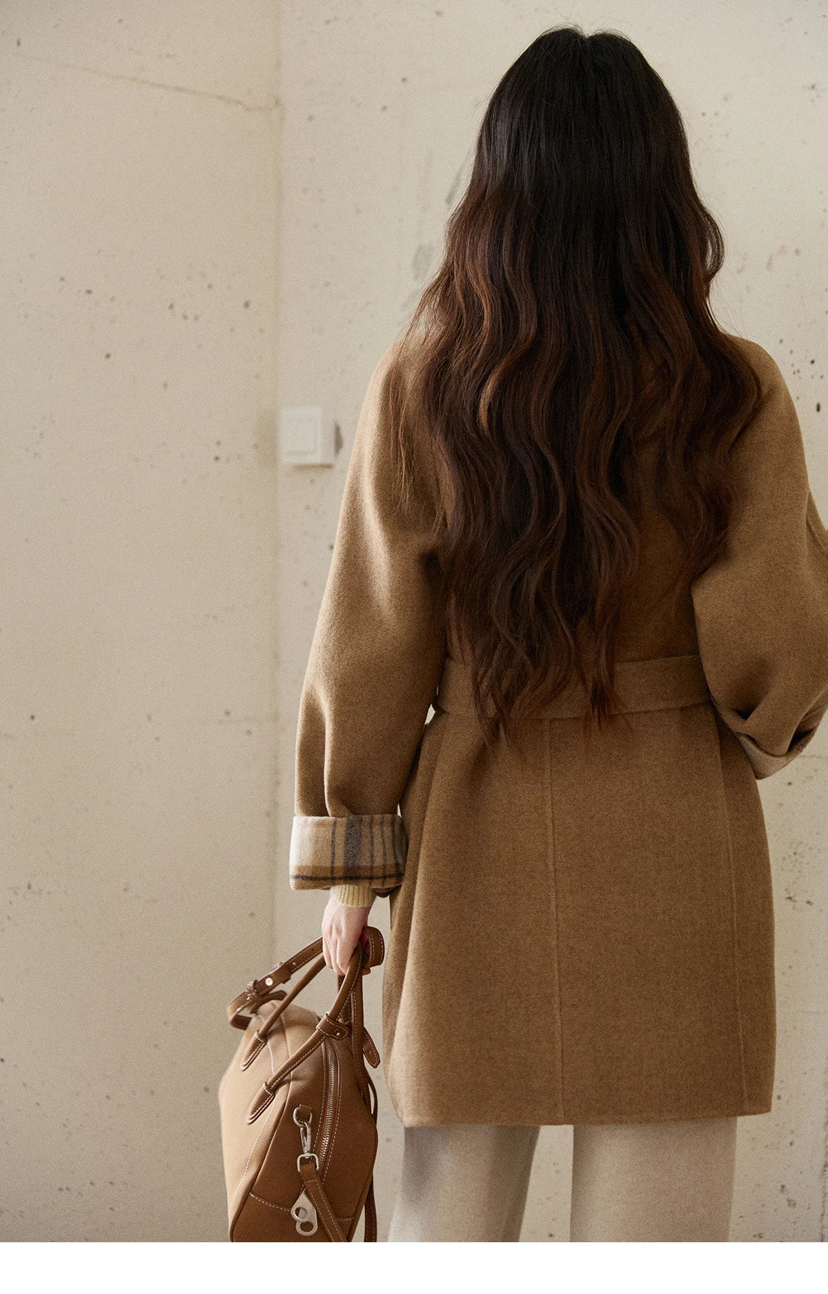 MISHOW Plaid Double-faced Wool Coat Women 2025 Winter Retro Lapel Single Buckle Loose Mid-length Coat Woman Clothes MXE89W0898