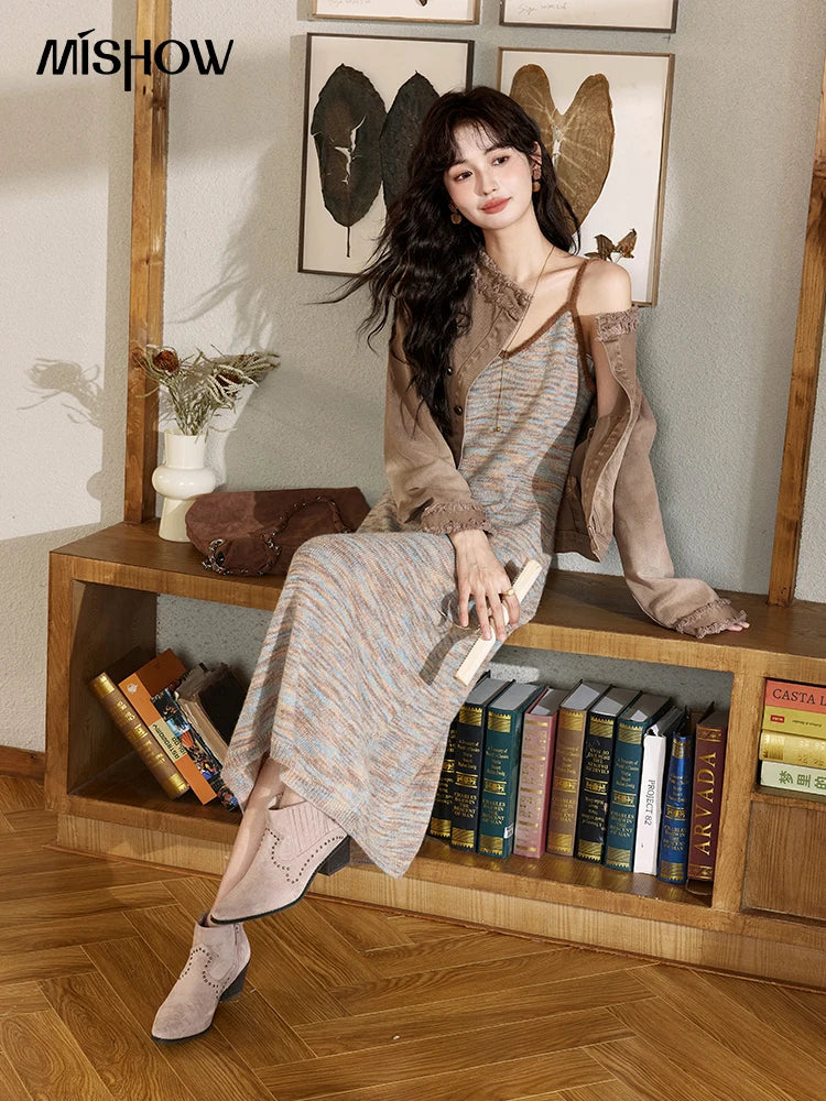 MISHOW Women's French Retro Denim Jacket 2024 Autumn Short 100Cotton Streetwear Top Wide-waisted Single Breasted Coat MXD43W0391