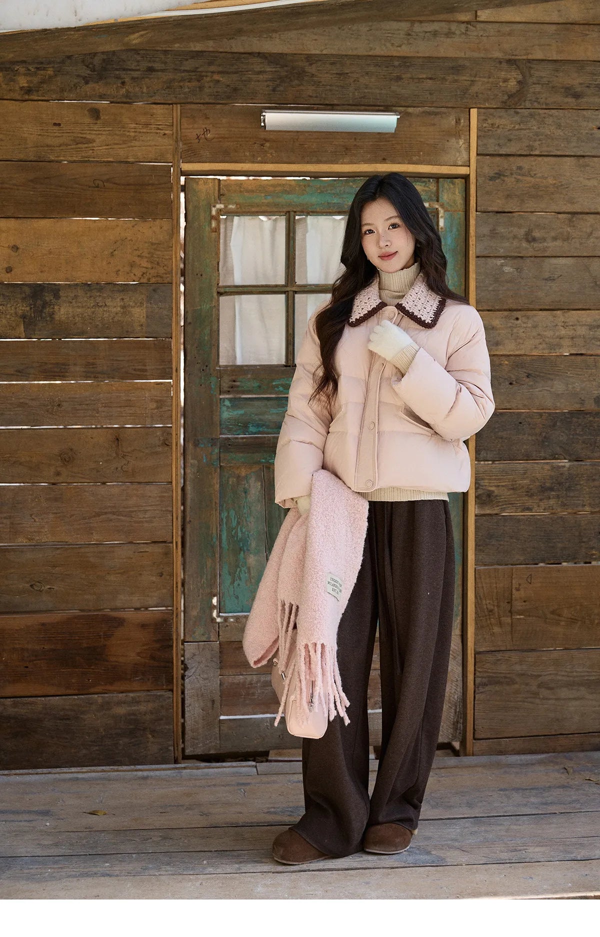 MISHOW Women's Sweet Knitted Lapel Collar Short Down Jacket 2025 Winter White Duck Down Single-Breasted Zipper Coat MXE94Y0094