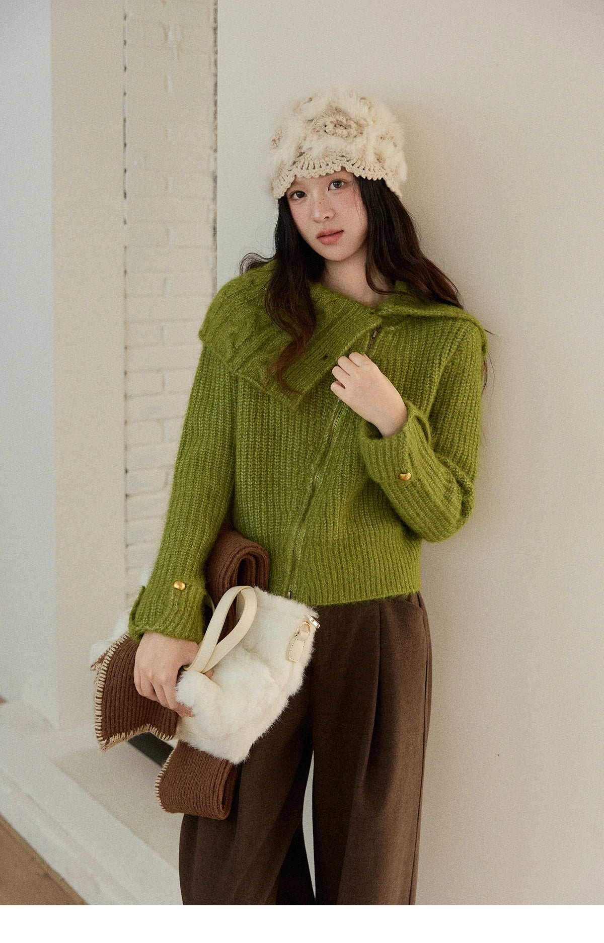 MISHOW Woman Green Sweater 2025 Winter Wool Blend Long-pile Large Lapel Knit Top Loose Design Commute Pullovers MXE90Z2760