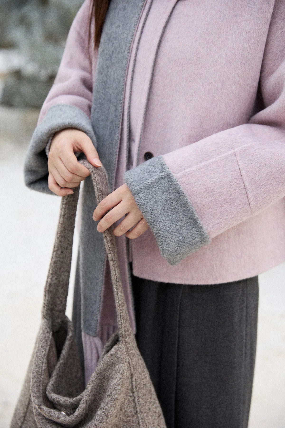 MISHOW Women's Tweed Wool Double-Faced Short Coat with Scarf 2025 Winter Loose Warm Outerwear O-neck Coat Office Lady MXE86W0977