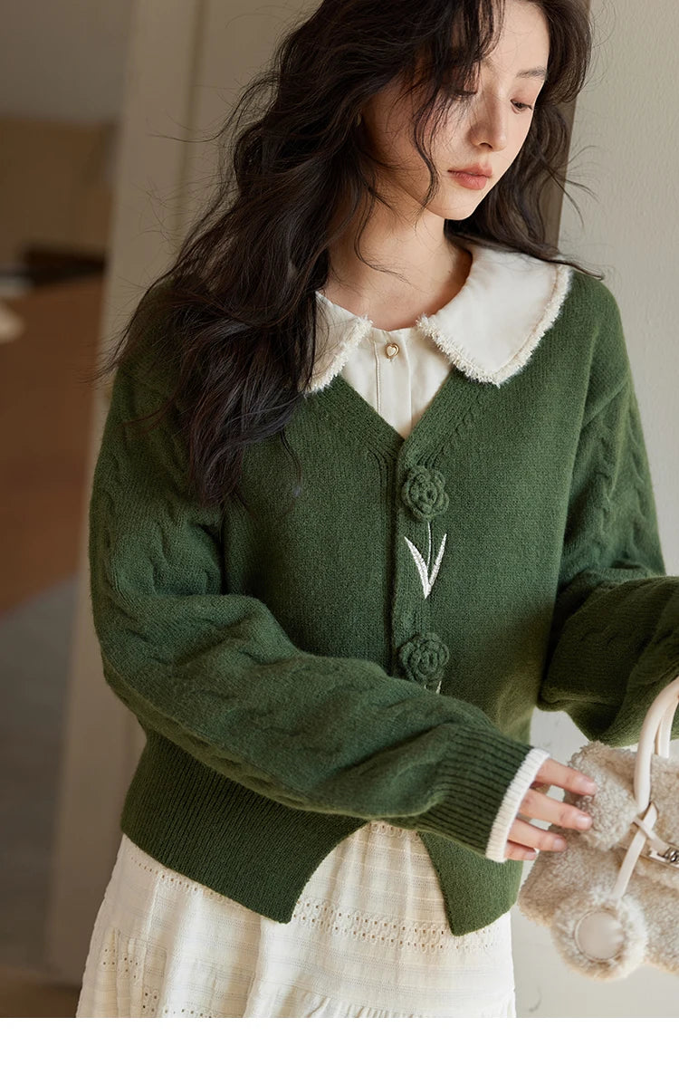 MISHOW Cardigan V-neck Women Three-Dimensional Flowers 2024 Fall Gentle Soft Knitted Sweaters Women Short Tops MXD36Z0894