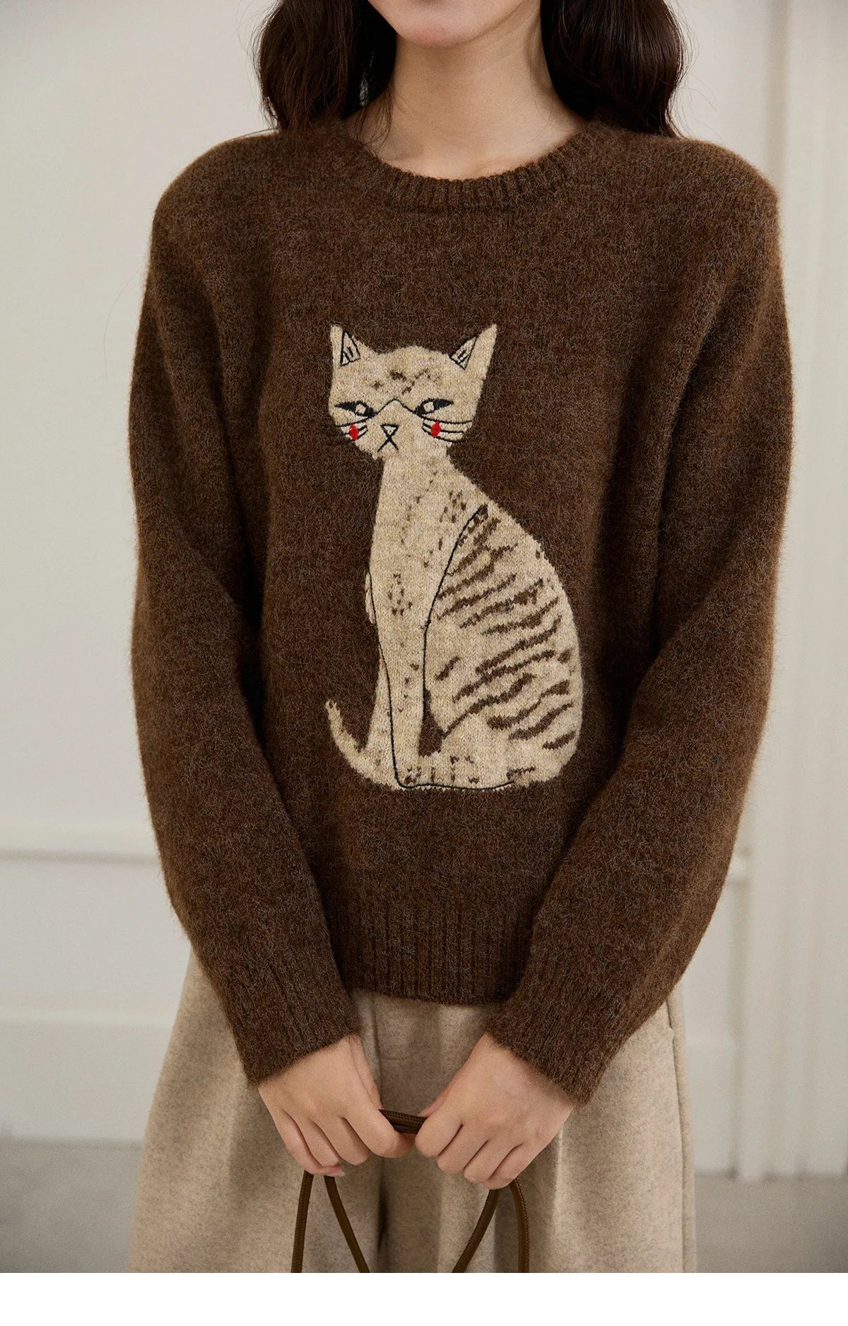 MISHOW Women's Brown Knitted Sweater 2025 Autumn Winter Cat Pattern Jacquard Crew Neck Sweaters Loose Pullover Tops MXE94Z2991