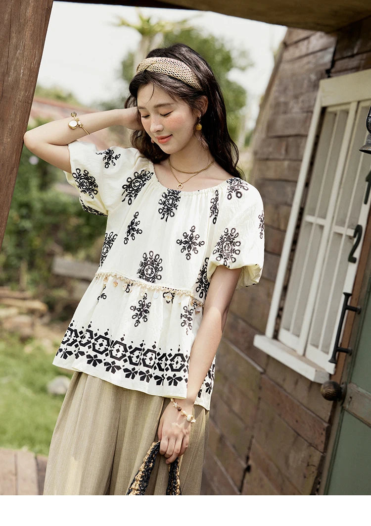 MISHOW Bohemian Print Shirts Women Summer Short Puff Sleeve Square Sleeve Loose Shell Ribbon Stitching Blouses Lady MXE35X1817