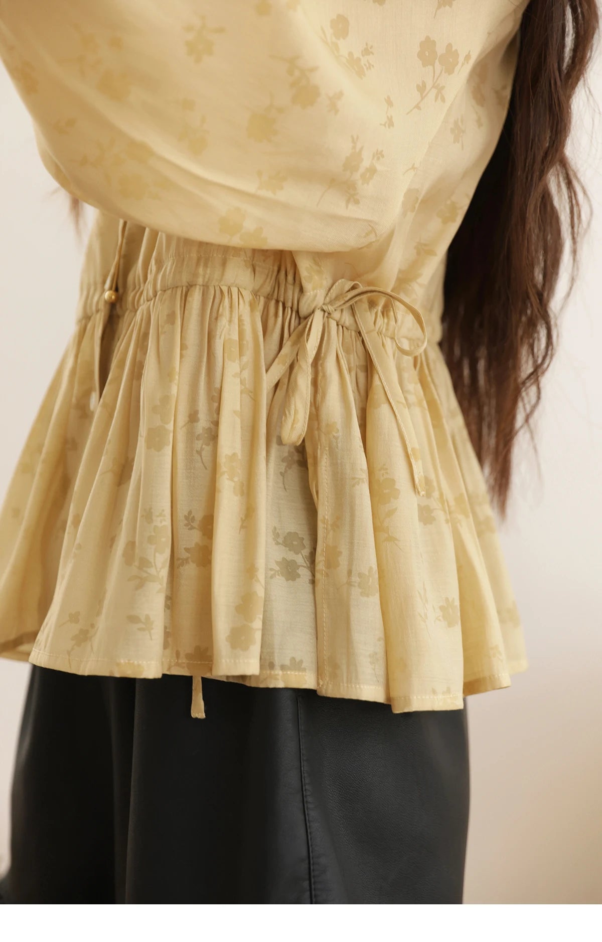 MISHOW Elegant Woman Shirt 2025 Autumn Yellow Printing Lantern Sleeves Shirt Commute Drawstring Waist Lace Trim Top MXE45X2499