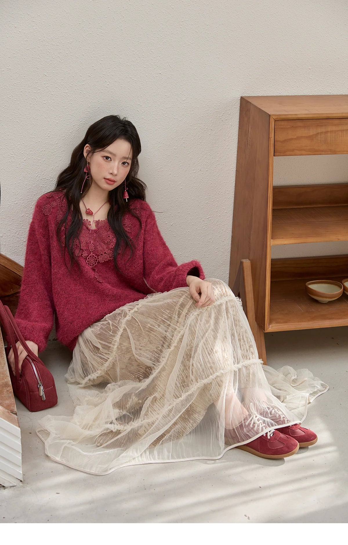 MISHOW Pink Lace Wool Sweater for Woman 2025 Winter Sweet Style V-neck  Pullover Casual Loose Lantern Sleeve Sweater MXE51Z2632