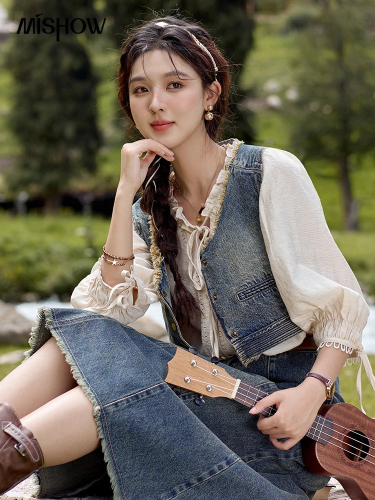 MISHOW Retro Blue Denim Vest Coat 2024 Autumn Sleeveless V Neck Hem Tassels Coat Female Single Breasted Casual Top MXD41W0387
