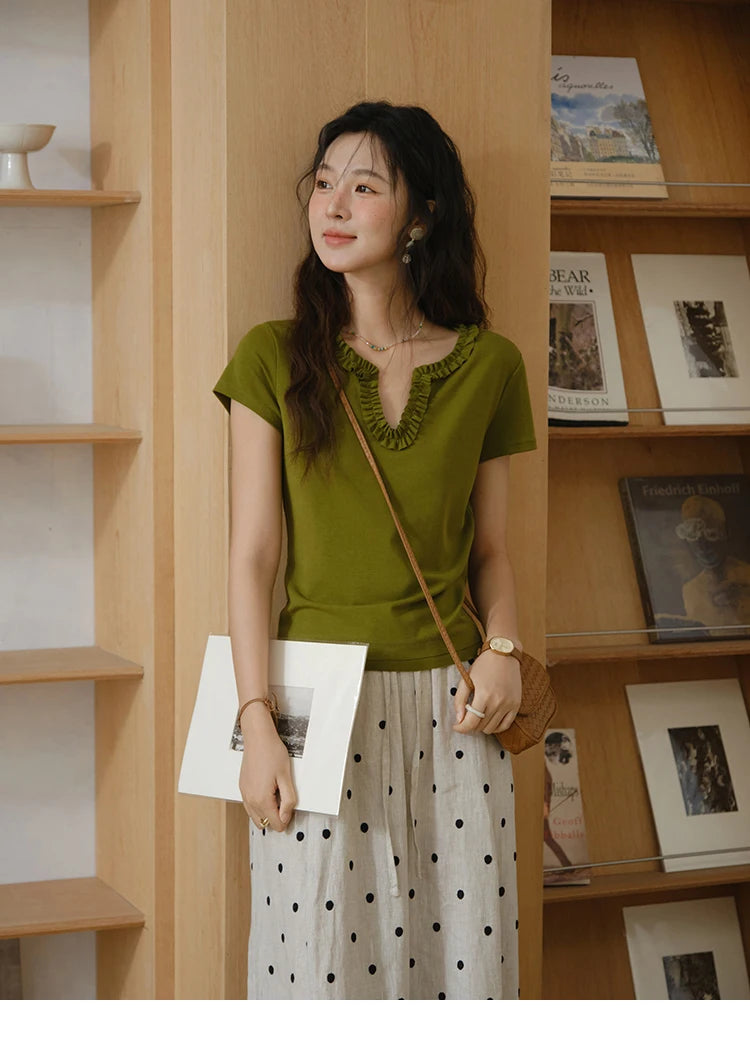 Mishow Lace V-Neck Short Sleeve Tee MXE35T0562