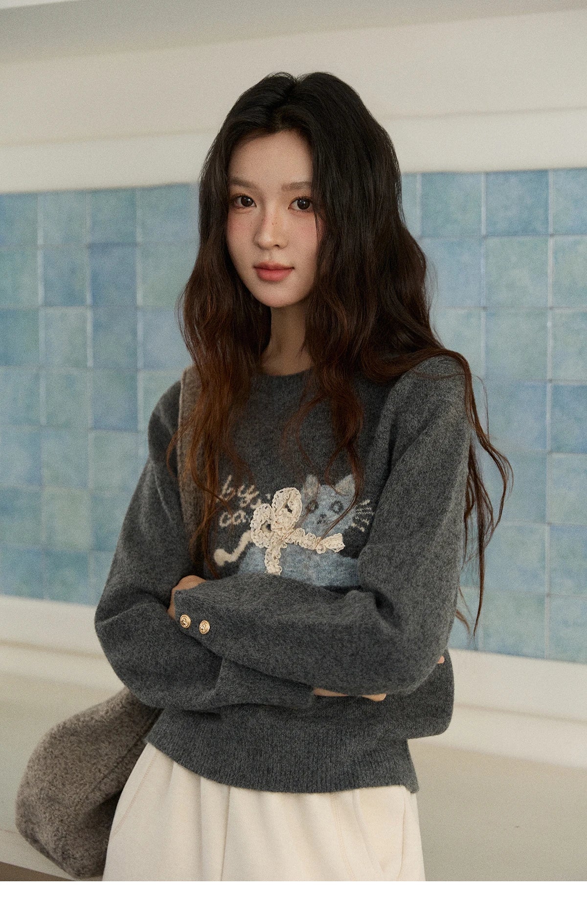MISHOW Cat Jacquard Pullovers for Woman 2025 Winter Lazy Style Round Neck Three-dimensional Bow Loose Knit Sweater MXE86Z2750