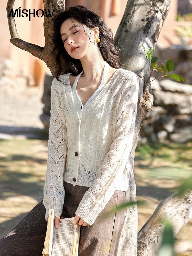 MISHOW French Knit Cardigan Women Separately 2025 Spring New Korean Casual Diamond Plaid Sweet V Neck Hollow Sweater MXE11Z1198