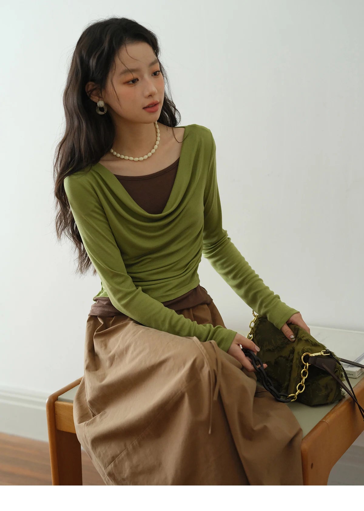 MISHOW Multi Colored Fake Two-piece Knitted Sweater 2025 Autumn Swinging Collar Casual Tops Contrasting Waist Top MXE42Z1341