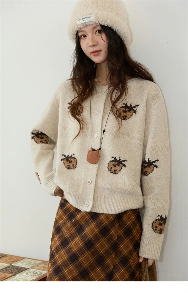 MISHOW Cardigan Women 2025 Autumn Winter Fashion Fuuny Pineapple Jacquard Round Neck Single-breasted Sweater Woman MXE87Z2752
