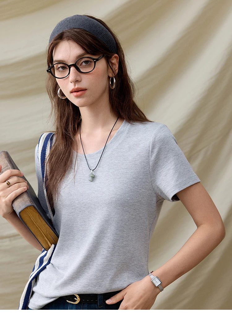 MISHOW Casual Summer T-shirts Women Short Sleeve Round Neck Solid Straight Shoulder Shirt Female Fashion Slimming New MXE31T0532