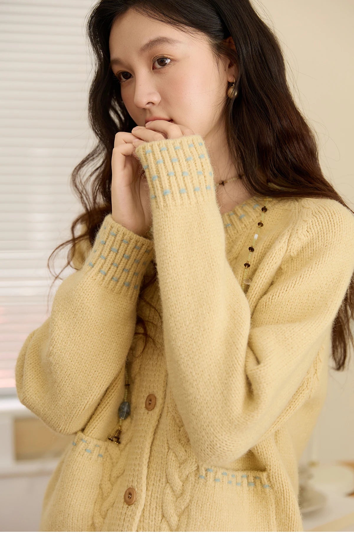 MISHOW Women's Cardigan 2025 Autumn Winter Yellow Cable Knit Cardigan Hand-Drawstring Design Commuter Short Jacket MXE47Z2566