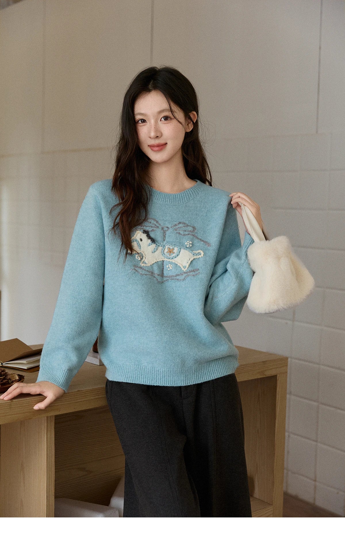 MISHOW Handmade Embroidered Jacquard Sweater for Women in Autumn Winter 2025 Thick Pony Knitted Pullover Sweaters MXE92Z2848