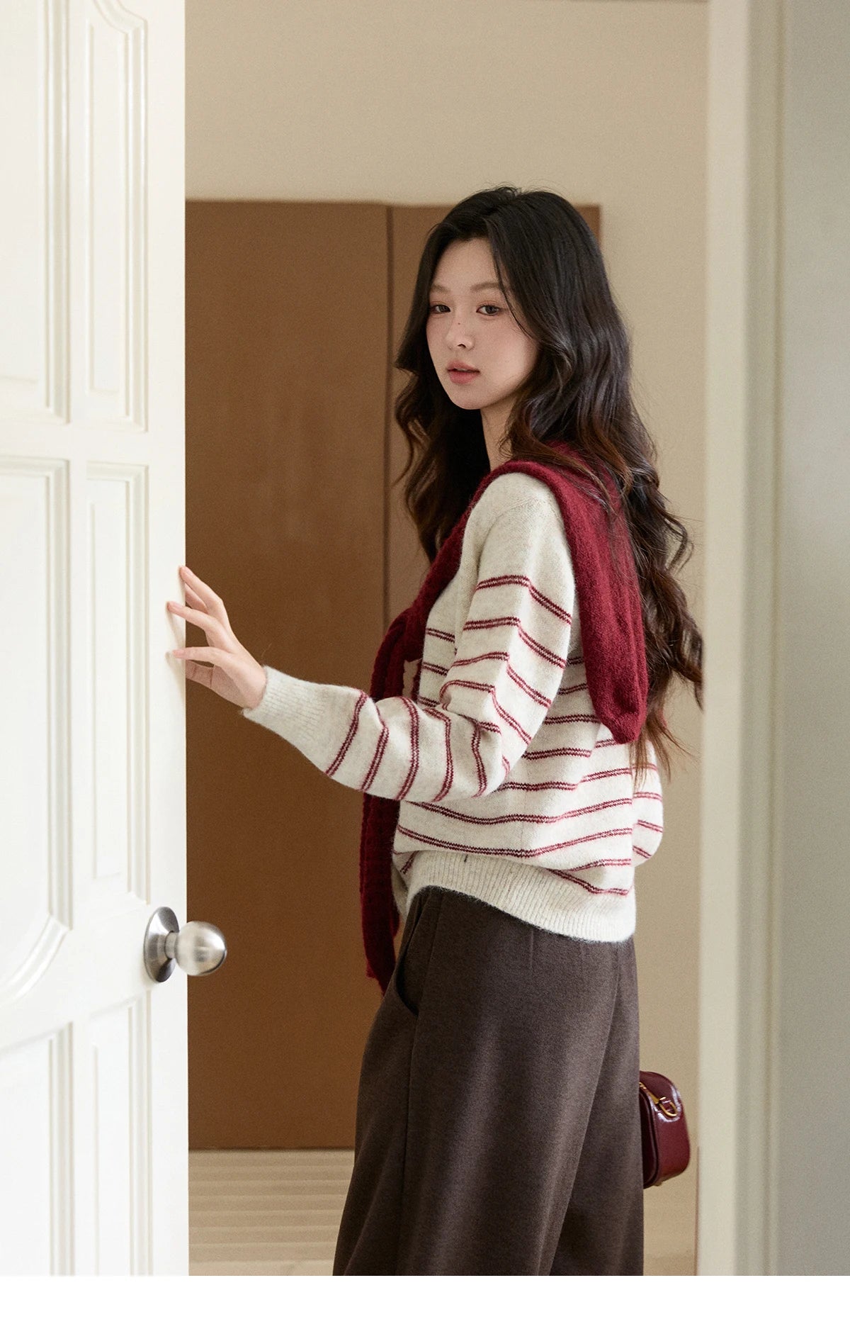 MISHOW Women's Beige Striped Knitted Cardigan 2025 Autumn Winter Red Scarf Decor Button O-Neck Warm Loose Sweaters MXE93Z2948