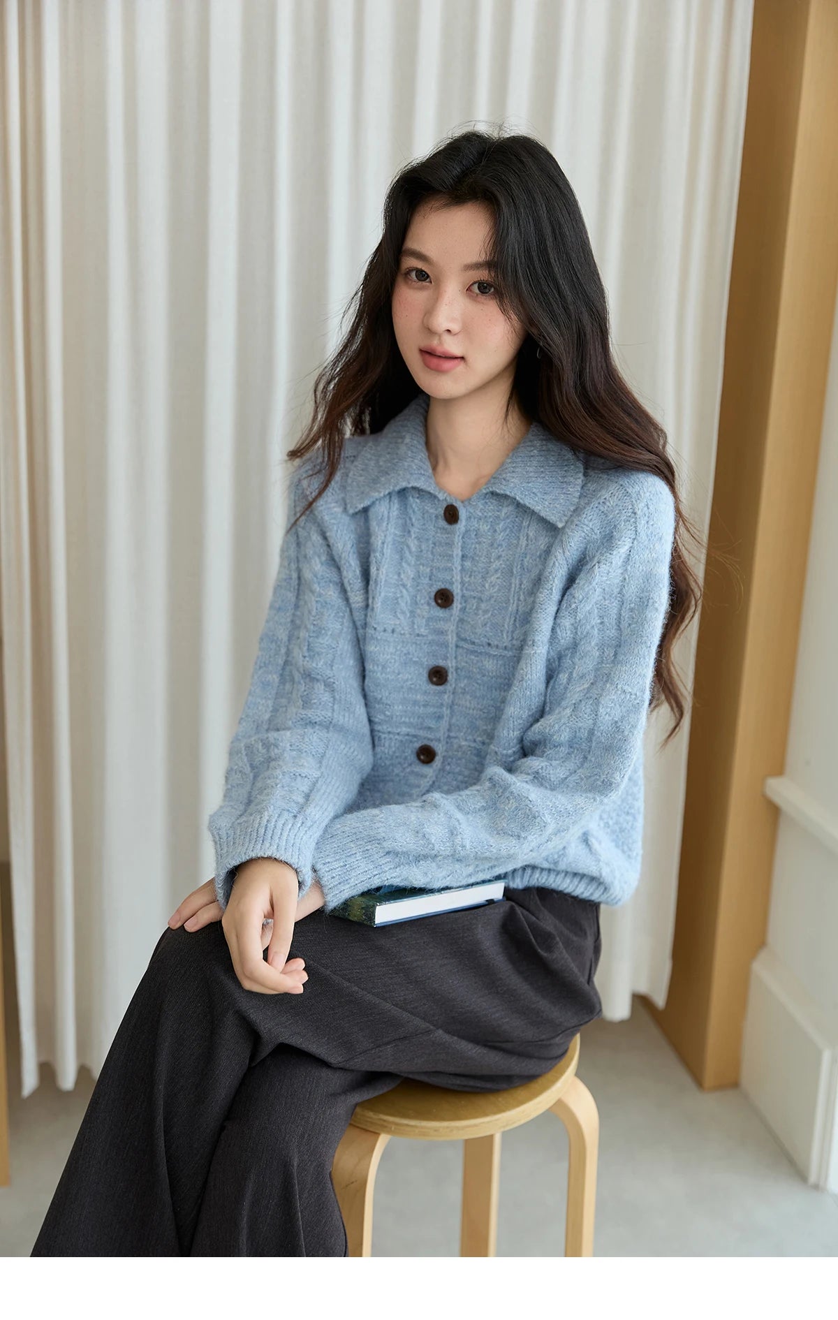 MISHOW Knitted Cardigan Women 2025 Autumn Winter Simple Turn-down Collar Loose Comfortable Single-breasted Sweater MXE48Z2611