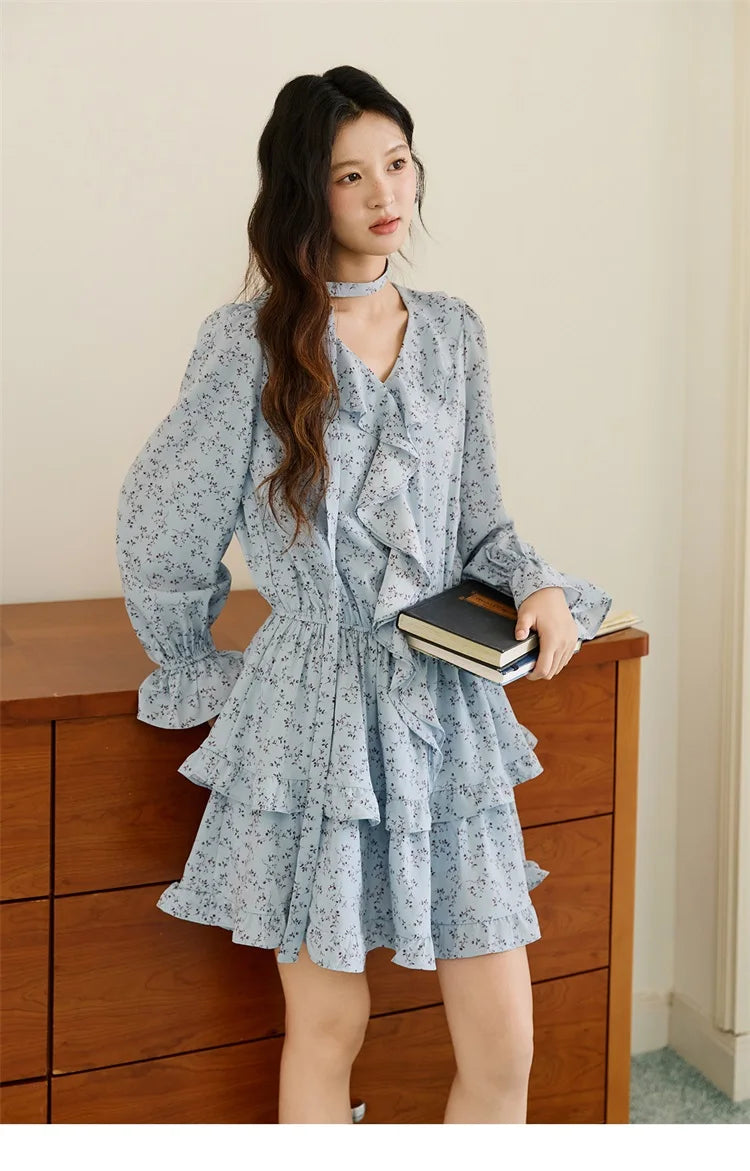 Mishow Blue Floral V-Neck Ruffled Puff Sleeve Dress MXE46L2517