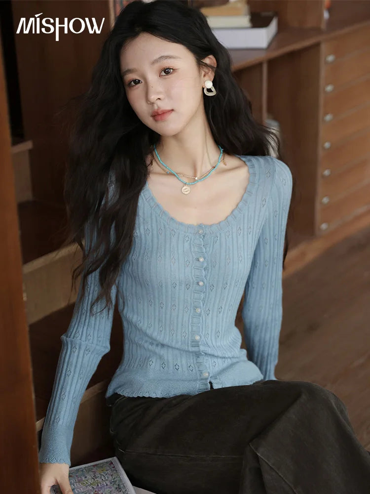 MISHOW Pit Stripe Thin Knitted Sweater for Women Autumn 2025 French Retro Round Neck Cardigan Temperament Casual Top MXE42Z1374