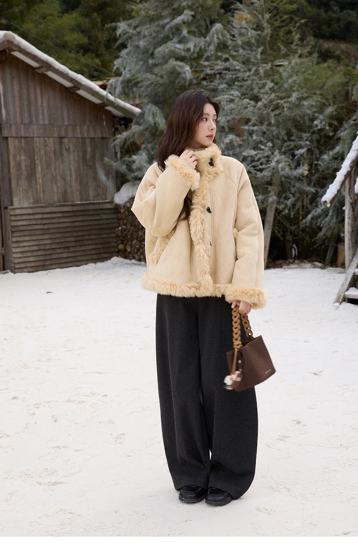 MISHOW Woman Yellow Jacket 2025 Warm Stand-up Collar Suede Coat Winter Shearling and Fur Trim Loose Thickened Coat MXE92W1017