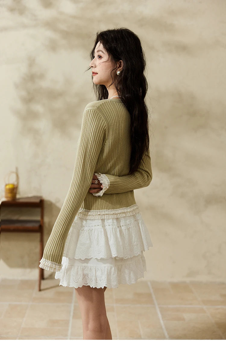 MISHOW Macaron Knitted Tops 2025 Spring Hollow Hook Flower Lace Splicing Tops Bow Embroidery O-neck Long Sleeve Tees MXE16Z1211