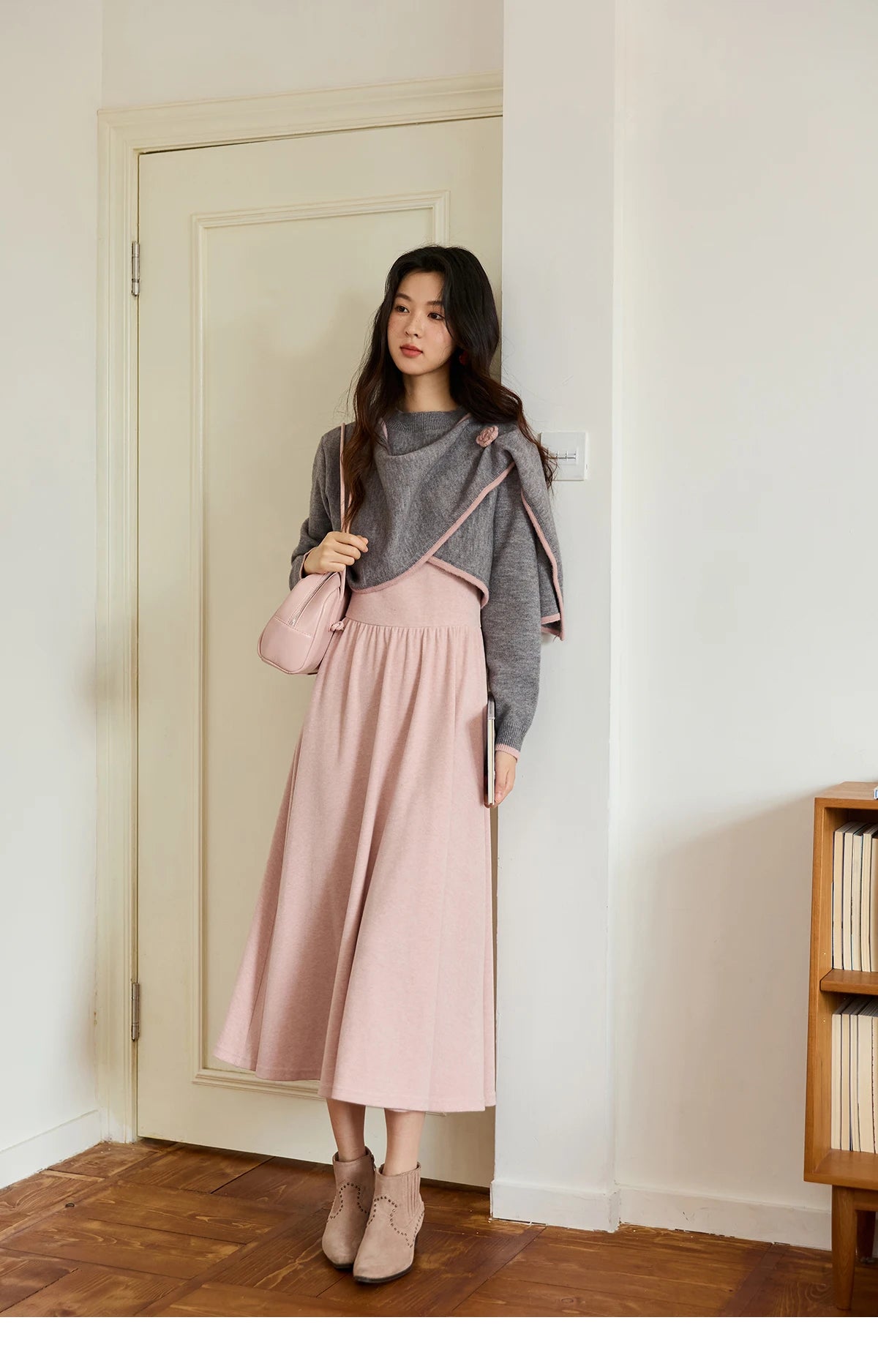 MISHOW  Women's Knitted Suit 2025 Autumn Sweet Style Irregular Round Neck Top Pink Suspender Dress Slim Two-piece SuitMXE49T1397