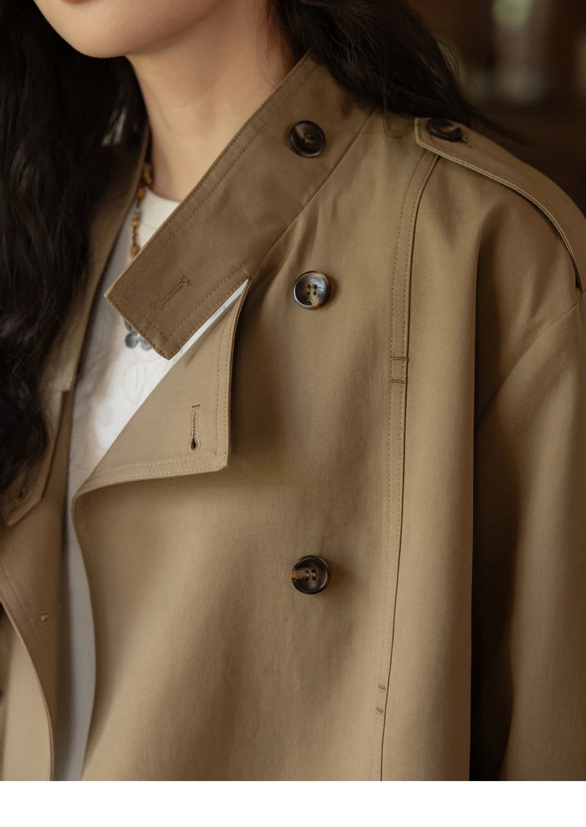 MISHOW Women's Short Fragrant Windbreaker Jacket 2024 Autumn Korean Stand Collar Double Row Placke Trench Streetwear MXD42W0386