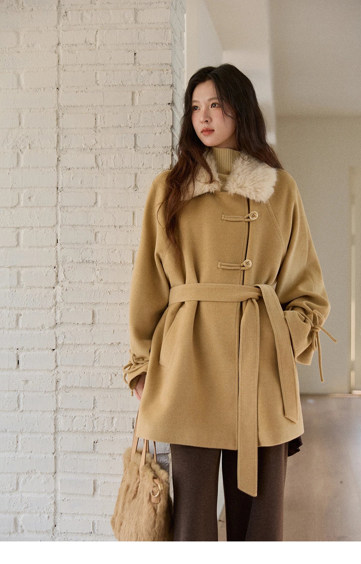 MISHOW Woman Sweater Vest 2025 Winter Retro Brown Jacquard V-neck Knitted Vest Loose Commute Versatile Pullover MXE86Z2659