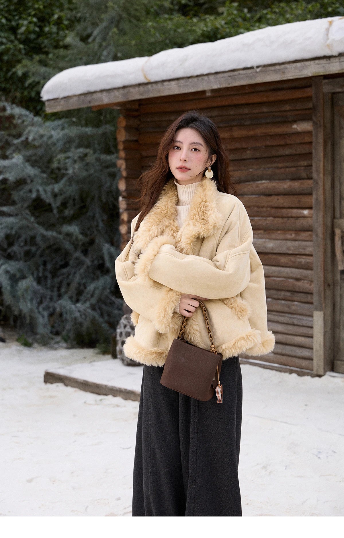 MISHOW Woman Yellow Jacket 2025 Warm Stand-up Collar Suede Coat Winter Shearling and Fur Trim Loose Thickened Coat MXE92W1017